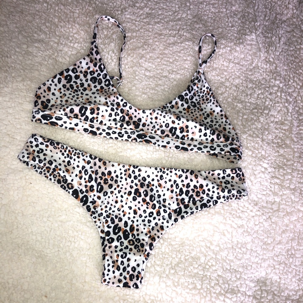 Kulani Kinis Bikini